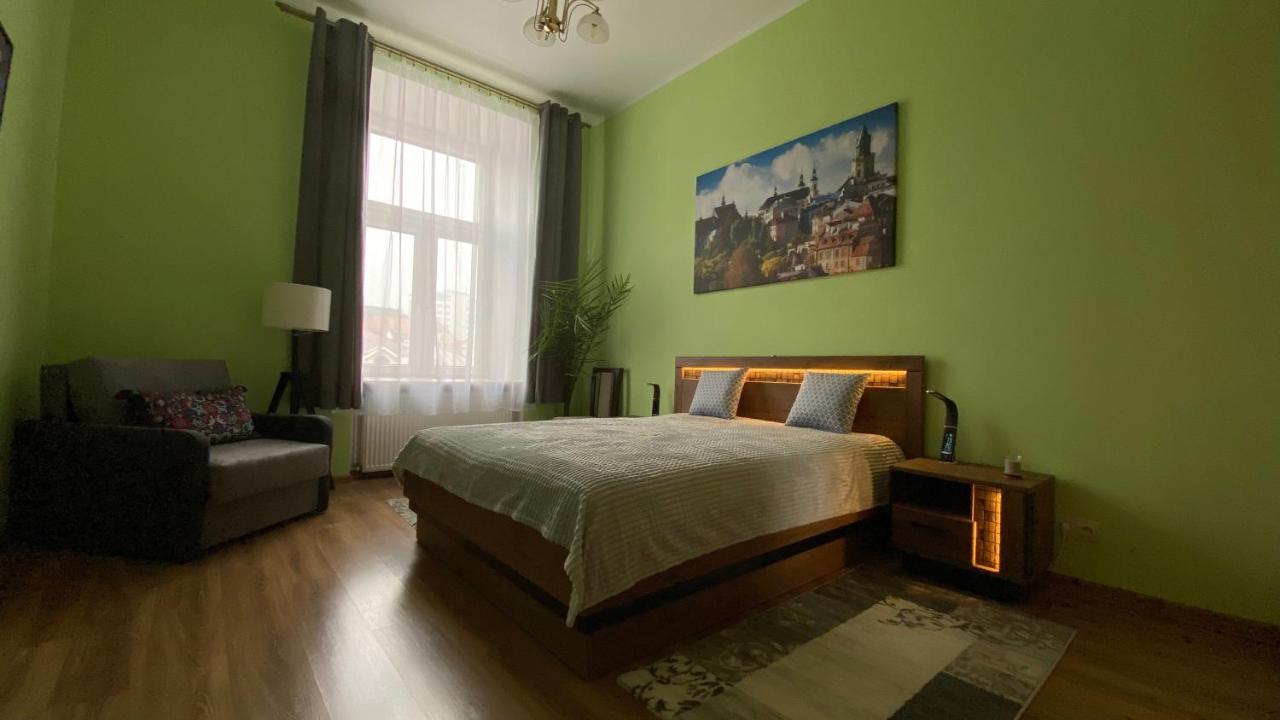 Lublinbnb - Exclusive Family Apartment ------ In The Heart Of Lublin -------------------------------- Bedroom & Living Room & Kitchen Ngoại thất bức ảnh